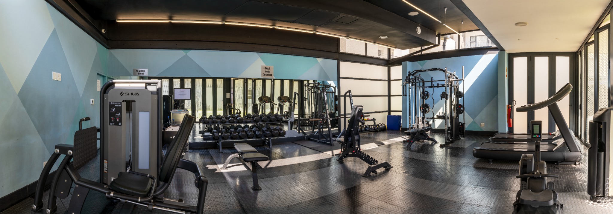 Spacious fully equipped gym