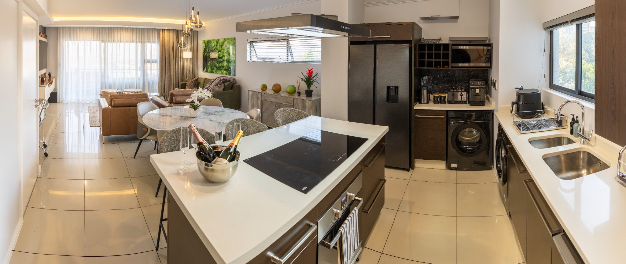 Modern open-plan kitchen