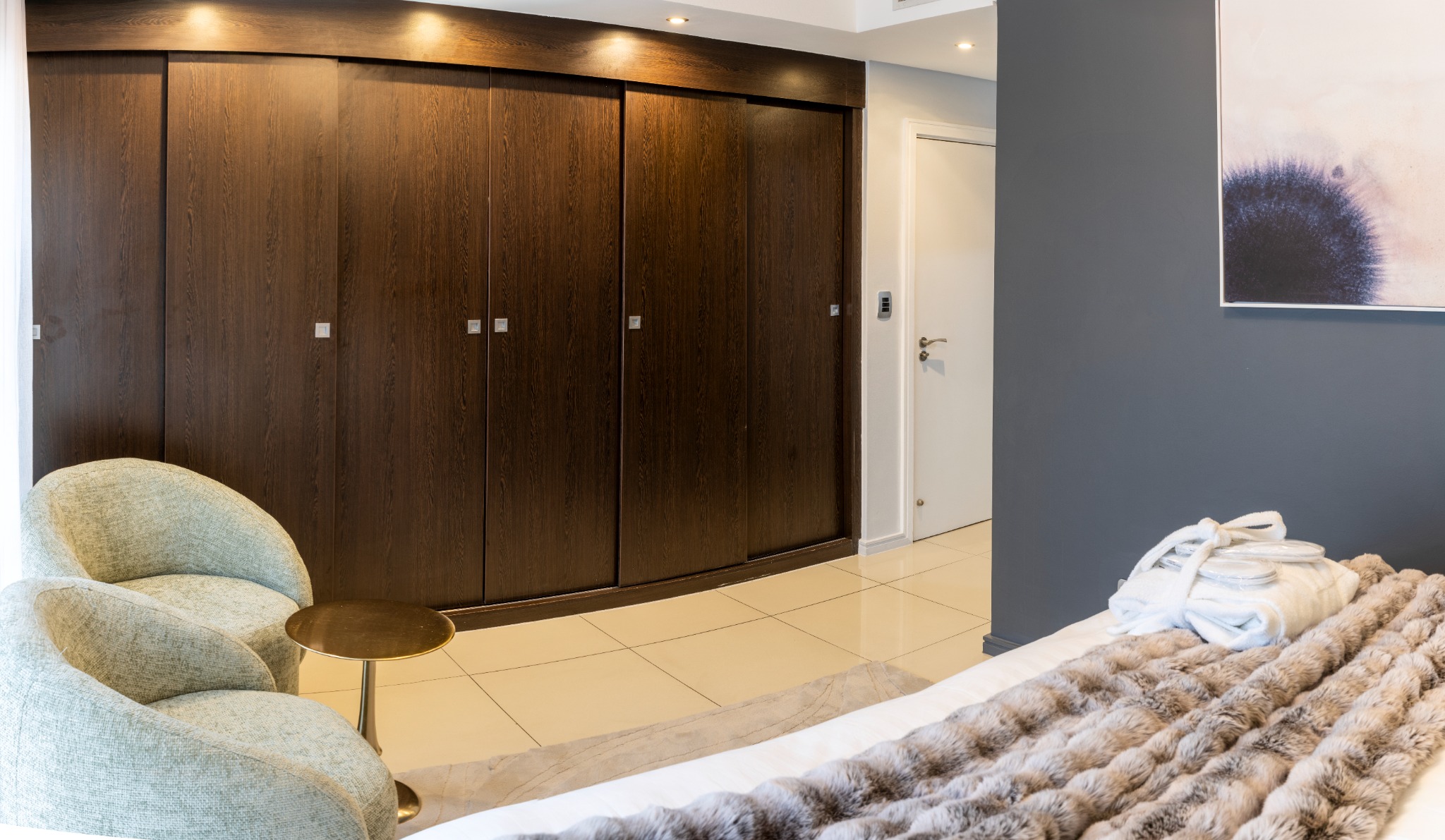 Bedroom seating and built-in wardrobes
